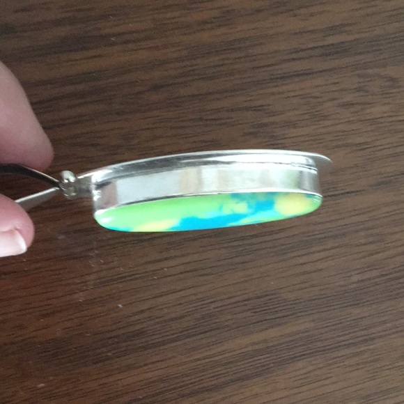 Striking Sterling Silver Pendant - Picture 4 of 4